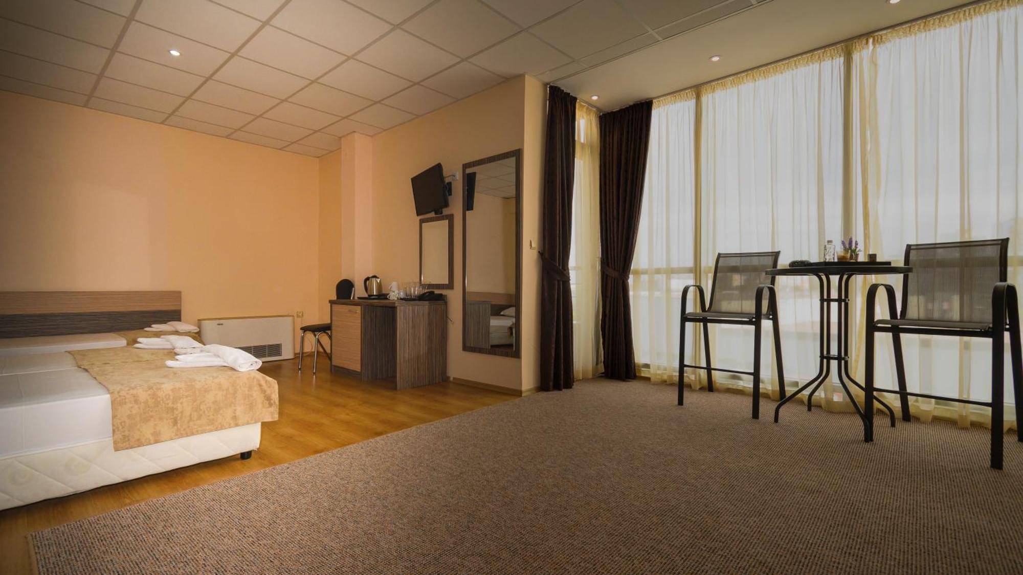 Hotel City Burgaz Dış mekan fotoğraf