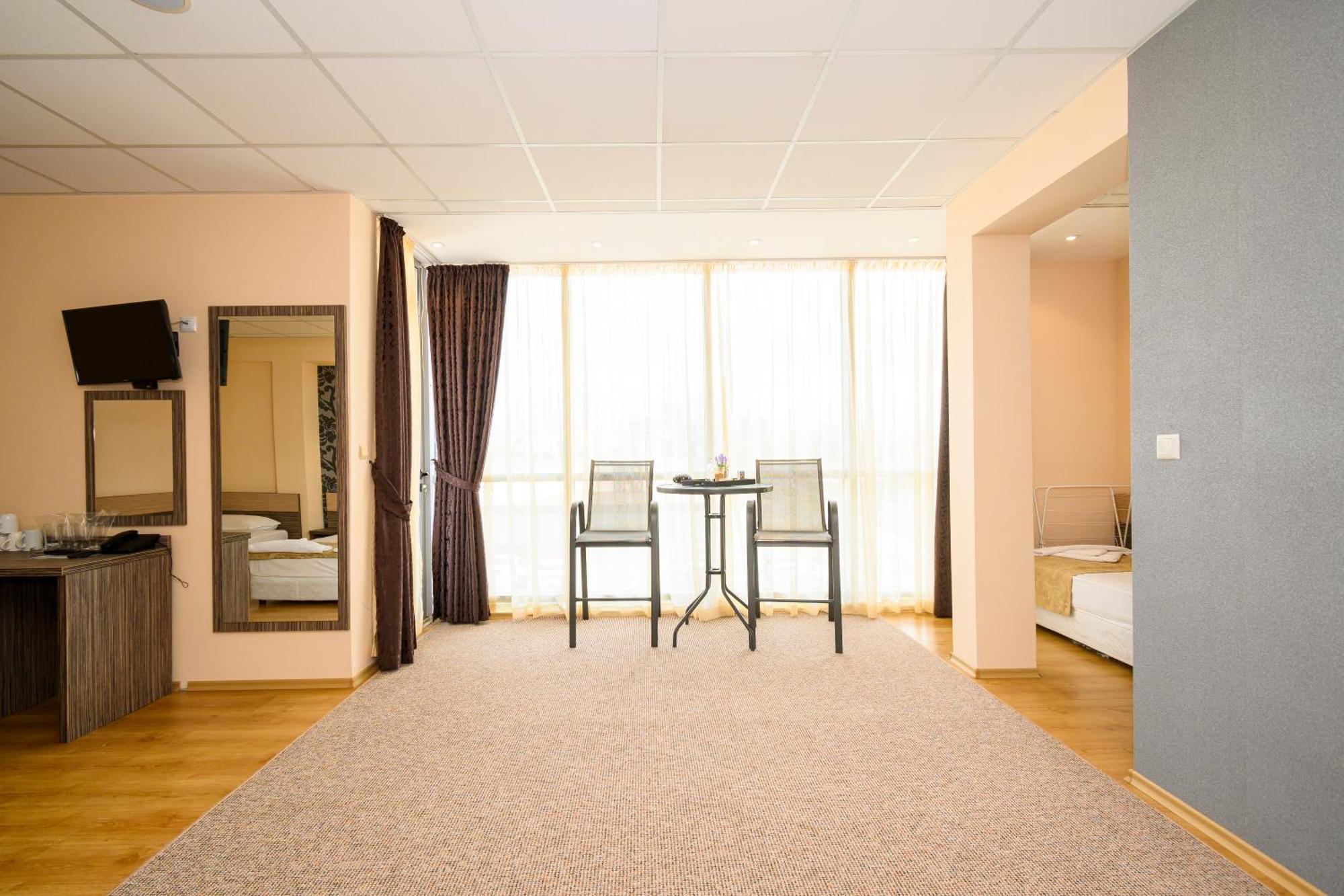 Hotel City Burgaz Dış mekan fotoğraf